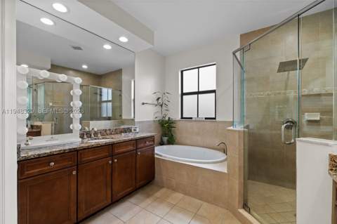 8658 NW 99th Path, Doral FL - photo 23 of 46