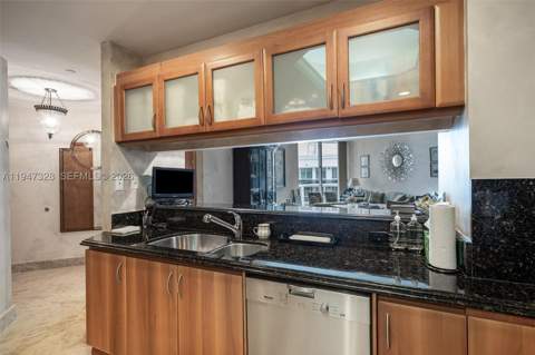 9595 Collins Ave Nphd, Surfside FL - photo 11 of 24