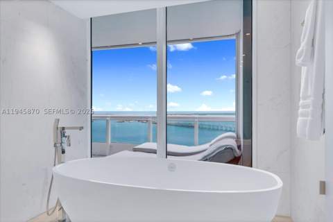 1643 Brickell Ave 3904, Miami FL - photo 17 of 26