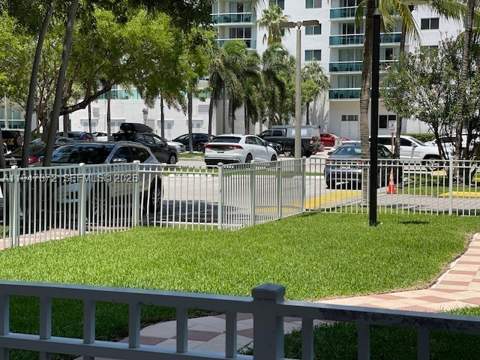 19390 Collins Ave 219, Sunny Isles Beach FL - photo 24 of 27