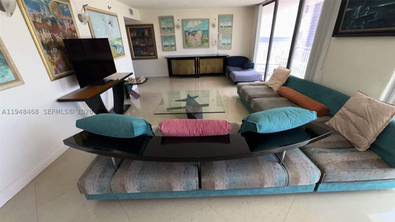 3 bedroom Condominium at 210 174th St 1909, Winston Towers 600 Condo, Sunny Isles Beach — photo 5