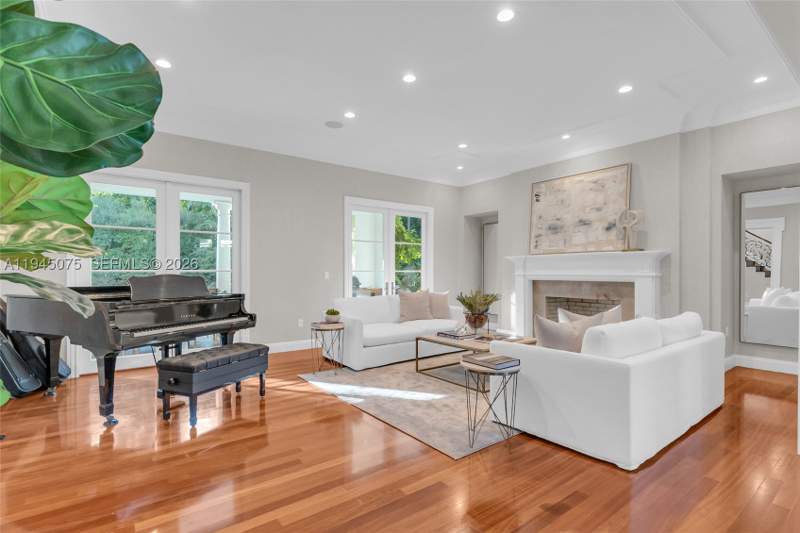 6 bedroom SingleFamilyResidence at 7426 SW 49th Pl, Stonegate, Miami — photo 5