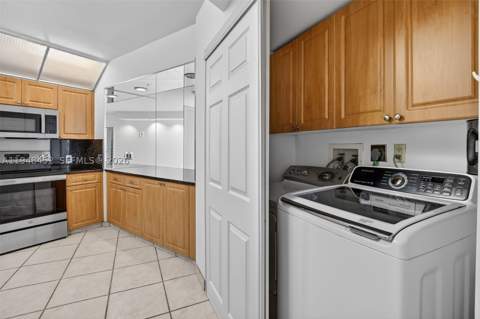 20281 E Country Club Dr 405, Aventura FL - photo 18 of 61
