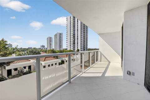 20281 E Country Club Dr 405, Aventura FL - photo 20 of 61