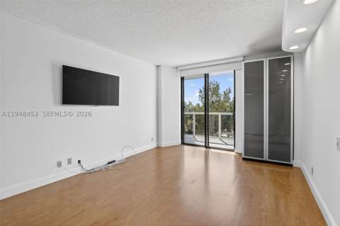 20281 E Country Club Dr 405, Aventura FL - photo 22 of 61