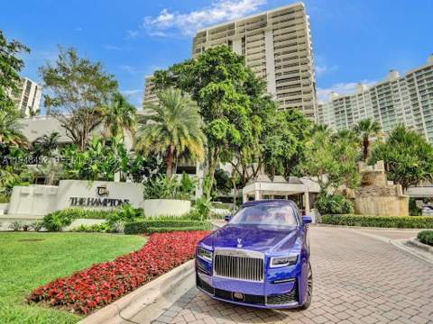 20281 E Country Club Dr 405, Aventura FL - photo 8 of 61