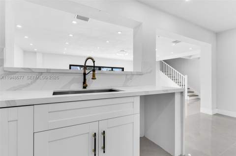 13930 Van Buren St, Miami FL - photo 10 of 37
