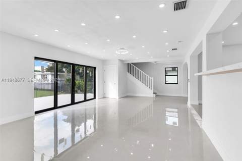 13930 Van Buren St, Miami FL - photo 11 of 37