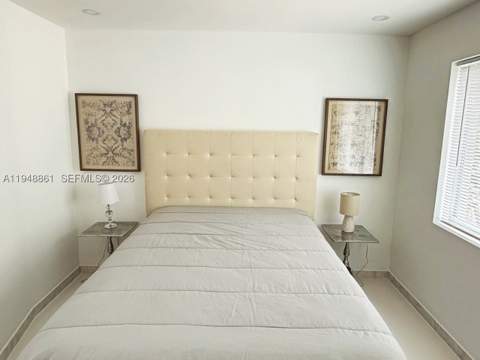 7700 Collins Ave 5, Miami Beach FL - photo 10 of 30