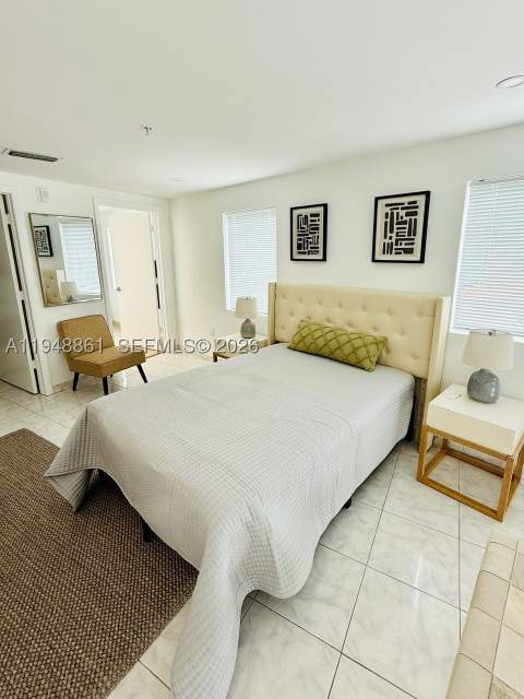 7700 Collins Ave 5, Miami Beach FL - photo 15 of 30