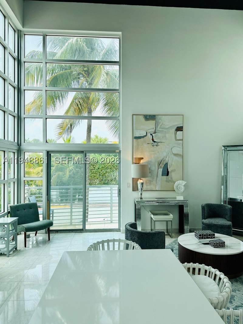 2 bedroom Condominium at 7700 Collins Ave 5, Vilamur Condo, Miami Beach — photo 2