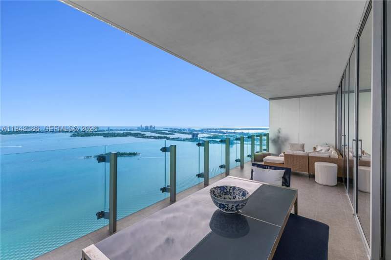 3 bedroom Condominium at 700 NE 26th Ter 4701, Escottonia Park, Miami — photo 2