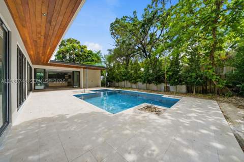 4150 Loquat Ave, Miami FL - photo 15 of 37