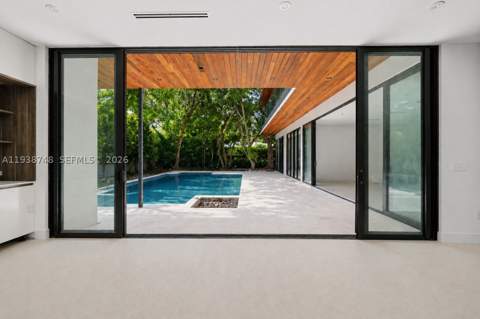 4150 Loquat Ave, Miami FL - photo 7 of 37