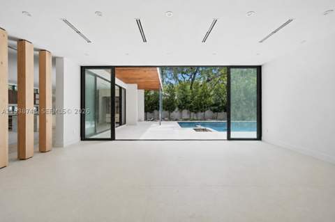 4150 Loquat Ave, Miami FL - photo 8 of 37