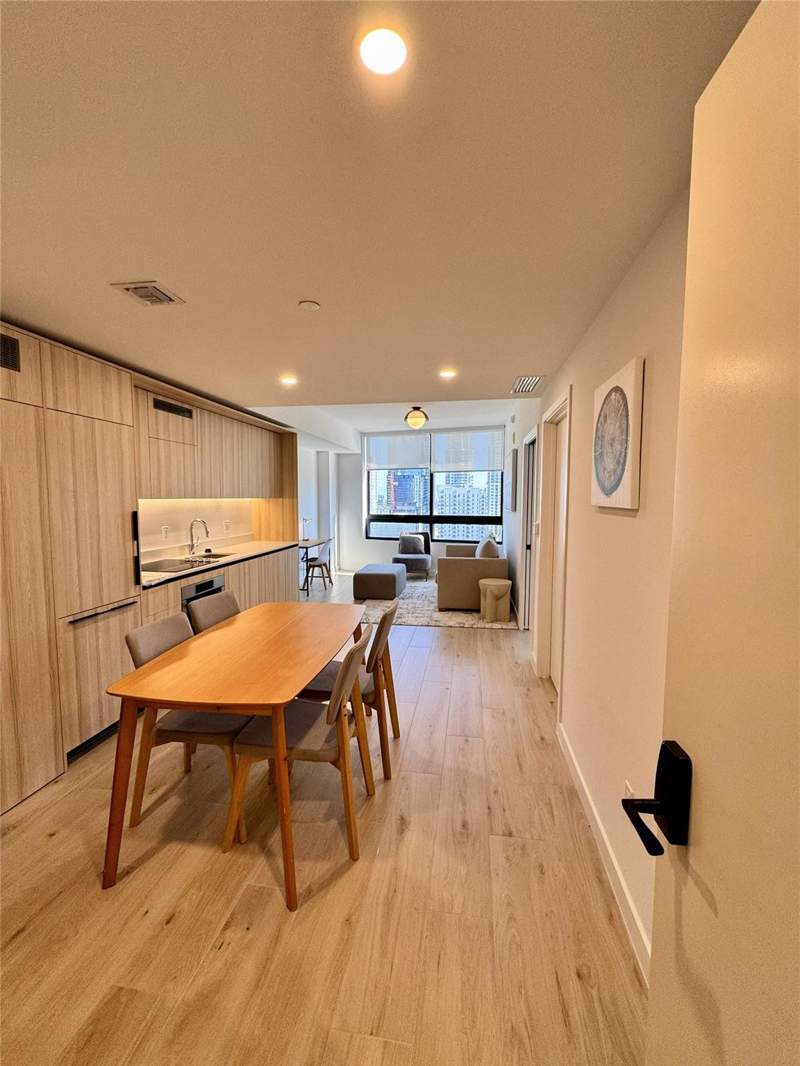 1 bedroom Condominium at 225 N Miami Avenue 2507, District 225, Miami — photo 3