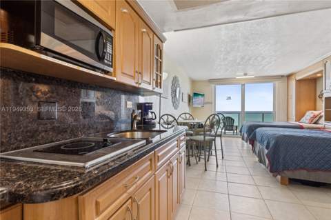 19201 Collins Ave 612, Sunny Isles Beach FL - photo 10 of 13