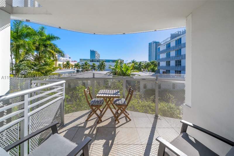 1 bedroom Condominium at 2155 Washington Ct 303, Artepark North Condo, Miami Beach — photo 4