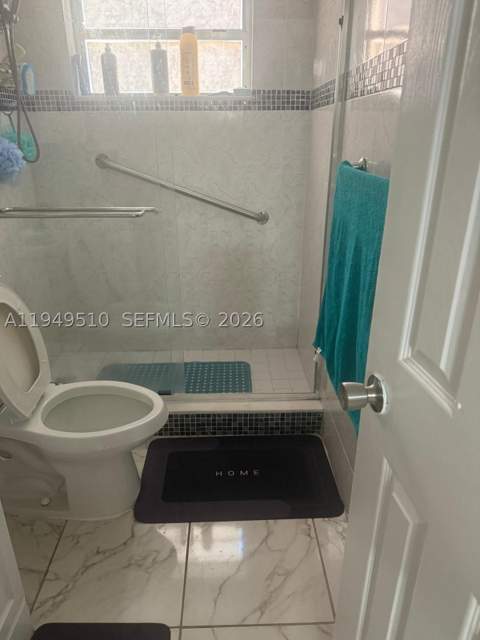 350 E 21st St 108, Hialeah FL - photo 11 of 11