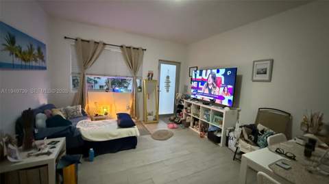 1601 Meridian Ave 203, Miami Beach FL - photo 10 of 19