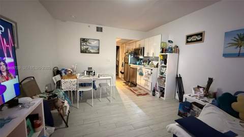 1601 Meridian Ave 203, Miami Beach FL - photo 11 of 19