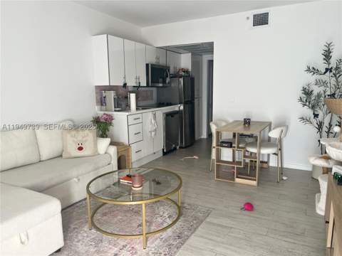 1601 Meridian Ave 203, Miami Beach FL - photo 17 of 19