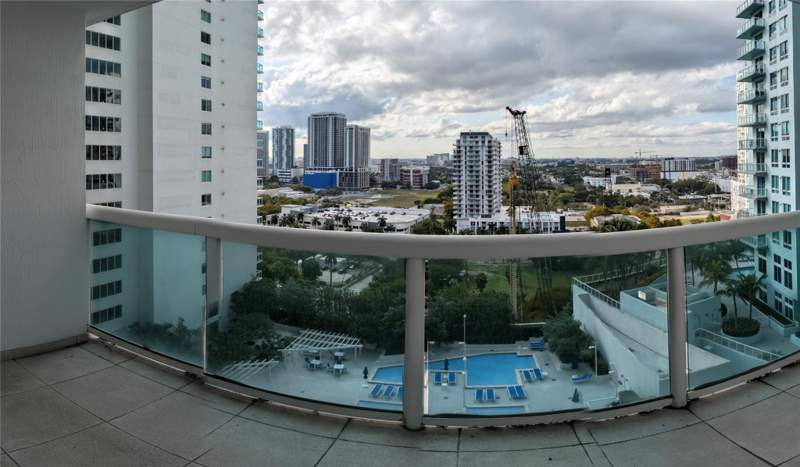 1 bedroom Condominium at 1800 N Bayshore Drive 1908, 1800 Club, Miami — photo 2