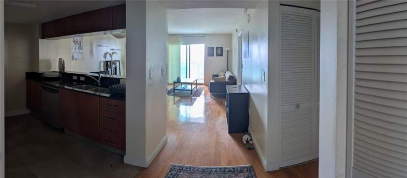 1 bedroom Condominium at 1800 N Bayshore Drive 1908, 1800 Club, Miami — photo 4