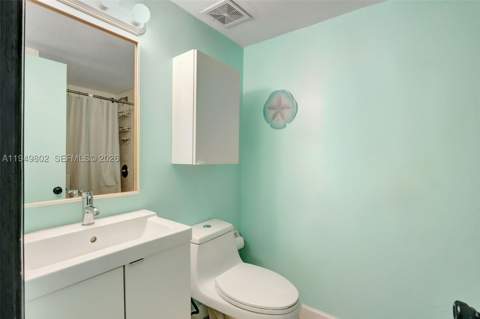 1308 Drexel Ave 307, Miami Beach FL - photo 13 of 15