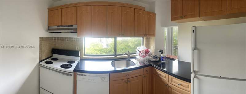 2 bedroom Condominium at 17021 N Bay Rd 603, Plaza Of Americas Condo, Sunny Isles Beach — photo 3