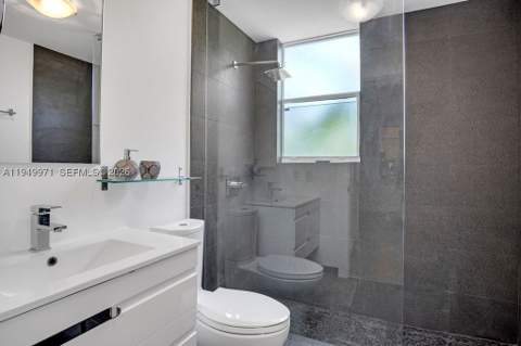 747 Michigan Ave 201, Miami Beach FL - photo 17 of 24