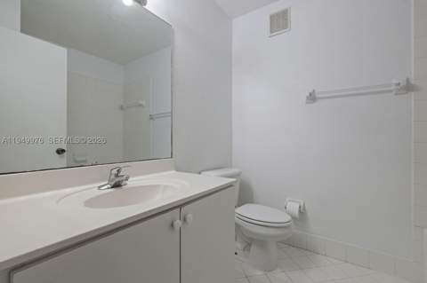 990 NE 33rd Ter 201, Homestead FL - photo 9 of 12