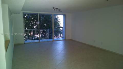 16531 NE 35th Ave 201, North Miami Beach FL - photo 7 of 21