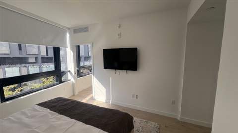 225 N Miami Ave 312, Miami FL - photo 7 of 61