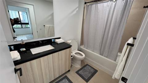 225 N Miami Ave 905, Miami FL - photo 19 of 71