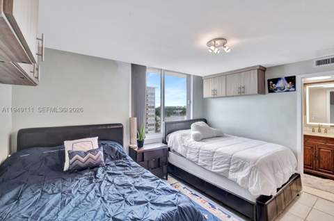 5401 Collins Ave 340, Miami Beach FL - photo 20 of 49