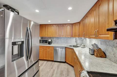 5401 Collins Ave 340, Miami Beach FL - photo 6 of 49