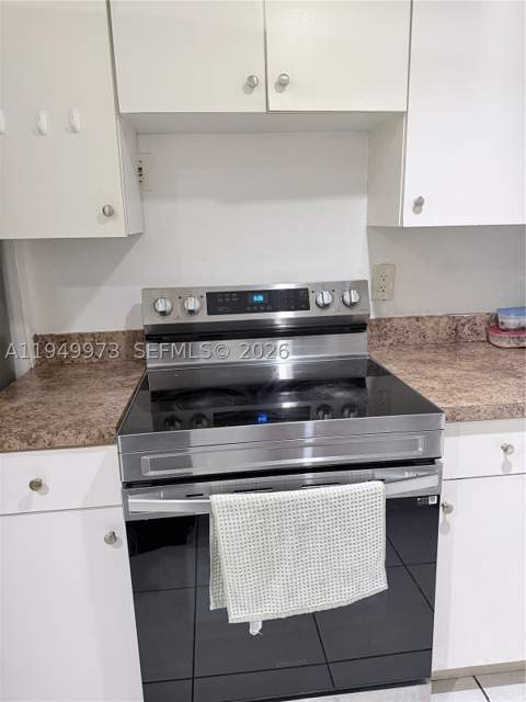 11930 NE 19th Dr 28, North Miami FL - photo 10 of 26