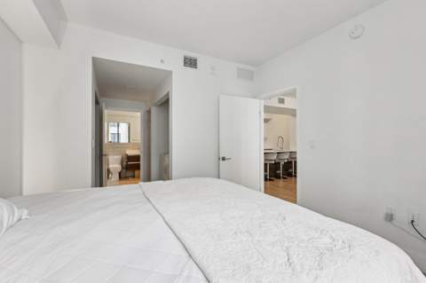 301 Altara Avenue 620, Coral Gables FL - photo 17 of 29