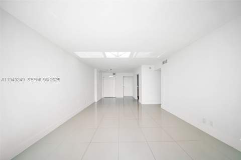 100 Bayview Dr 408, Sunny Isles Beach FL - photo 12 of 57