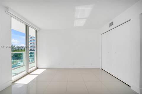 100 Bayview Dr 408, Sunny Isles Beach FL - photo 24 of 57