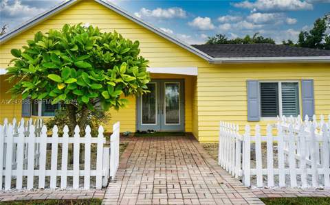 19280 SW 304th St, Homestead FL - photo 7 of 58
