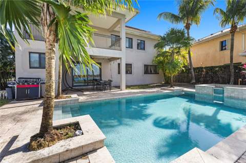 18832 SW 77th Ct, Cutler Bay FL - photo 10 of 61