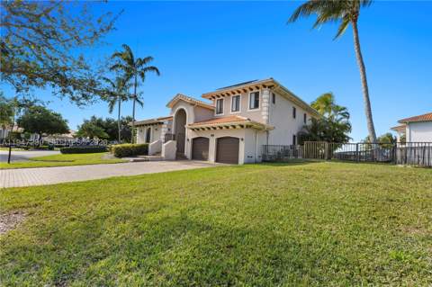 18832 SW 77th Ct, Cutler Bay FL - photo 16 of 61