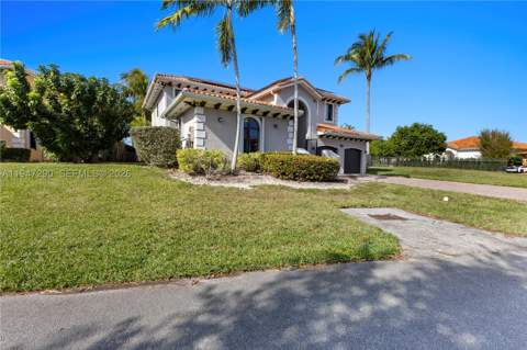 18832 SW 77th Ct, Cutler Bay FL - photo 17 of 61