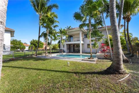 18832 SW 77th Ct, Cutler Bay FL - photo 8 of 61