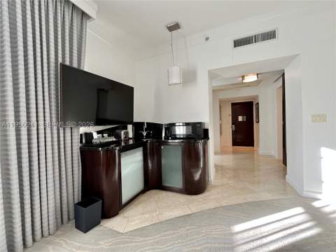 4391 Collins Ave 419, Miami Beach FL - photo 12 of 20