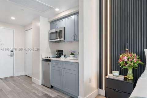 2889 Mcfarlane Rd 1409, Miami FL - photo 23 of 35