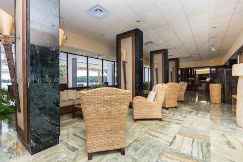 300 Bayview Dr 802, Sunny Isles Beach FL - photo 15 of 22