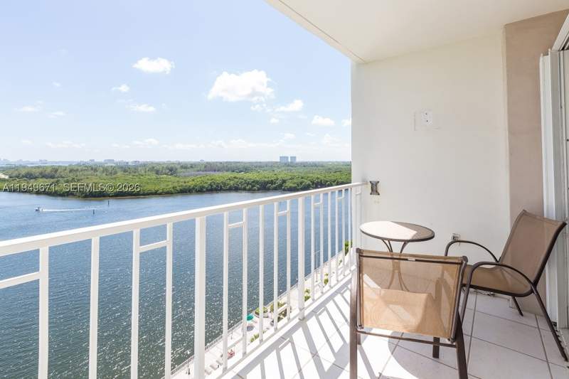 1 bedroom Condominium at 300 Bayview Dr 802, Arlen House Condo, Sunny Isles Beach — photo 2